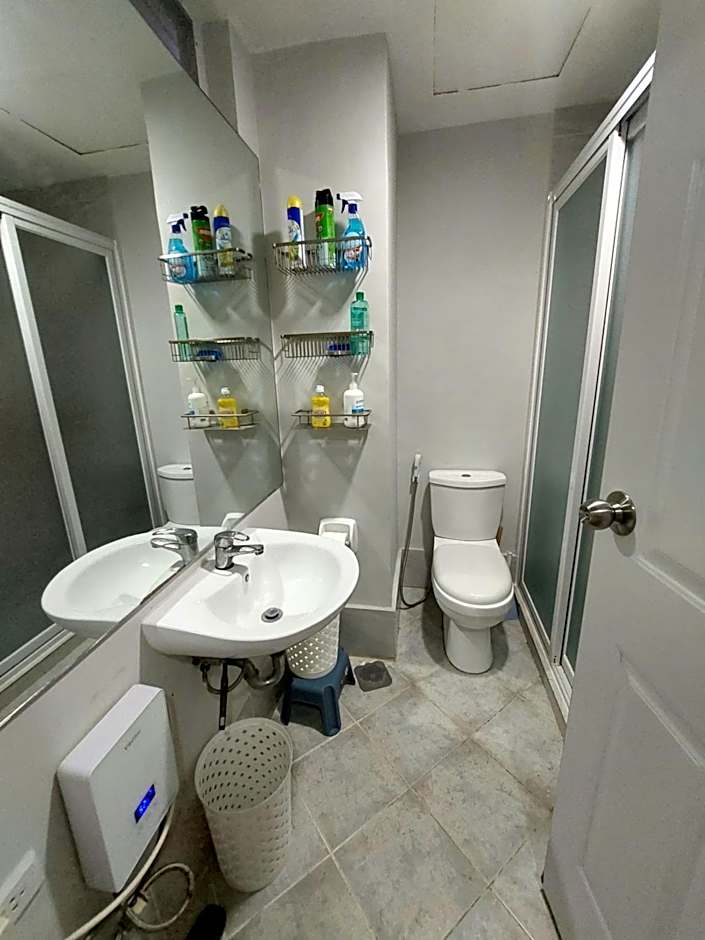 ANIA CONDO STAY