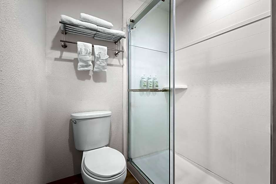 Ramada by Wyndham York Harrisburg Hersey