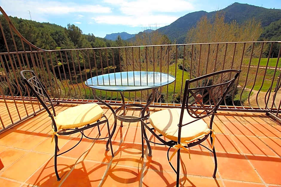 La Figuerola Hotel & Restaurant