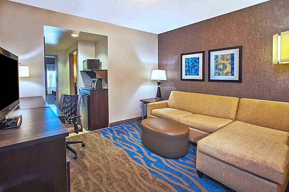 Holiday Inn Express Hotel and Suites Dayton South I 675 By IHG