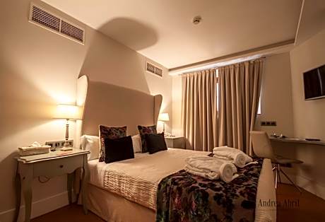 Cozy Double Room