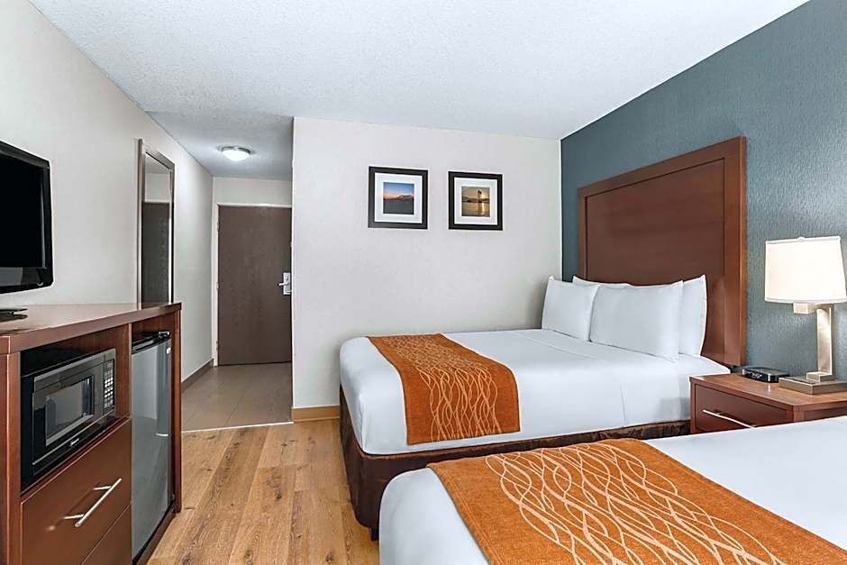 Comfort Inn & Suites Vancouver Downtown City Center