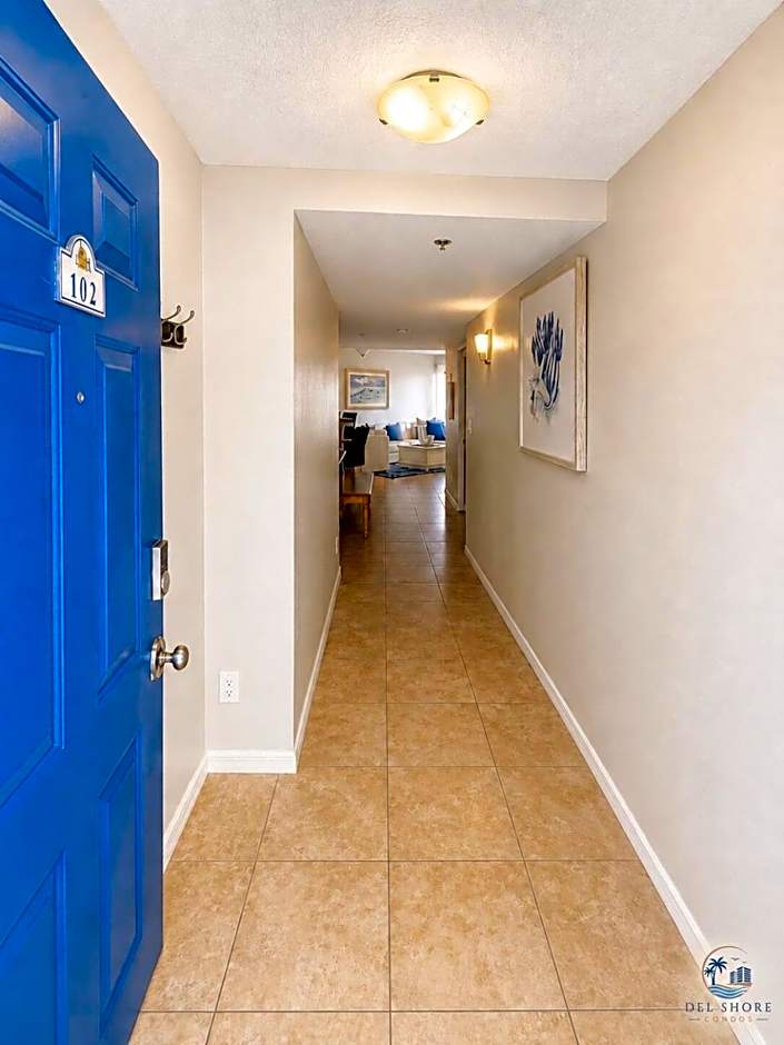 Beach Palms- Unit 102