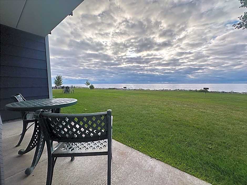 AmericInn by Wyndham Menominee