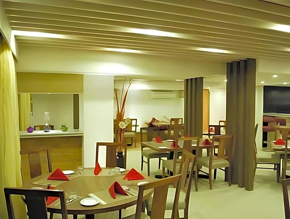 Hotel Dhans – Chennai, IL