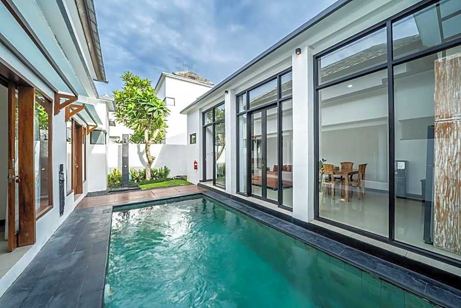 The Dewi Pererenan Villa and  Suite