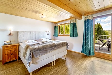 Deluxe Double Room Country Style