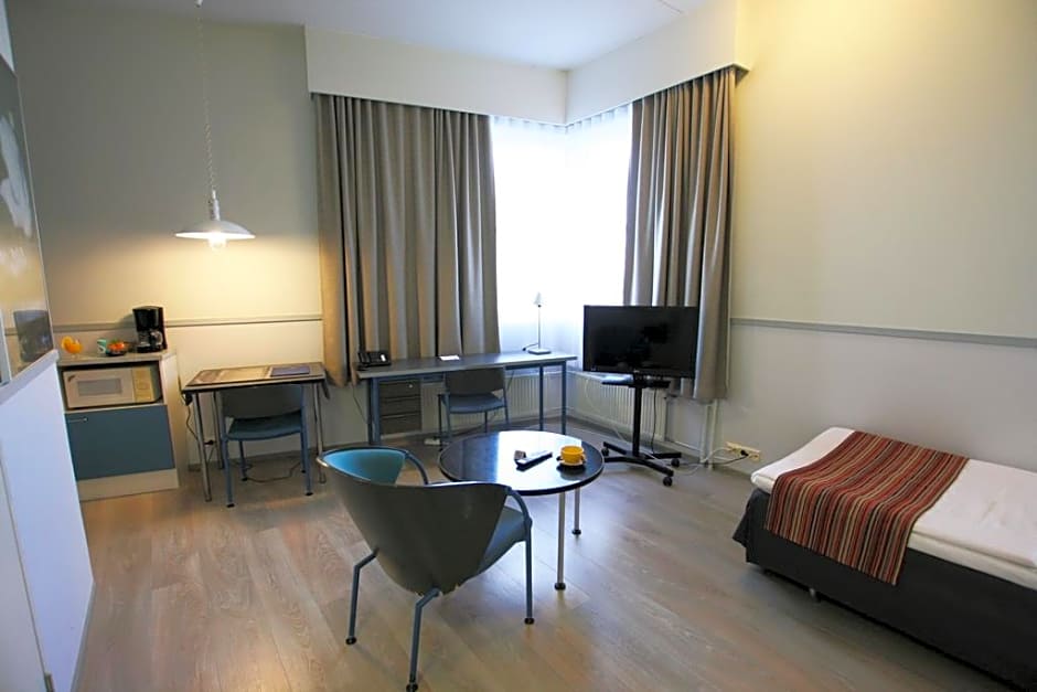 Skyline Airport Hotel