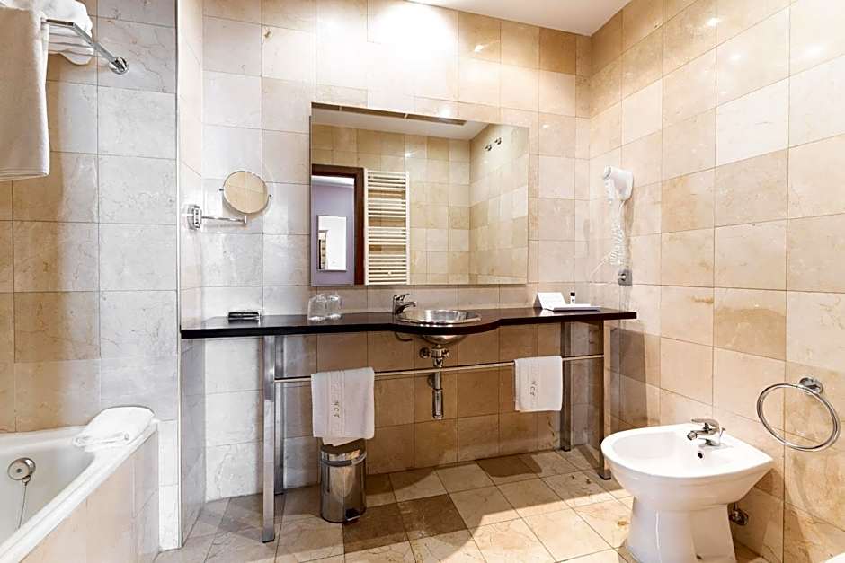 Hospedium Hotel Casino Del Tormes