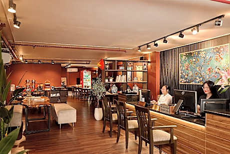 Asian Ruby Hotel & Spa