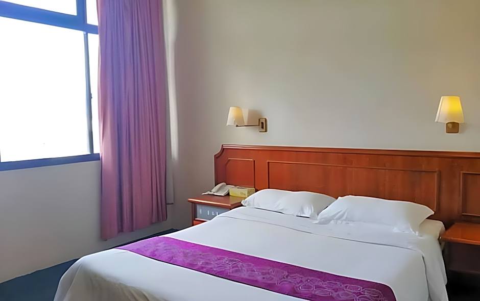 Pacific Orient Hotel