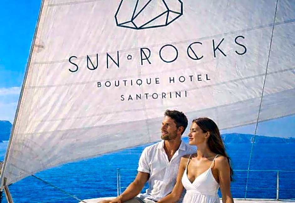 Sun Rocks Boutique Hotel - Caldera View Suites & Sunset Dining Experience