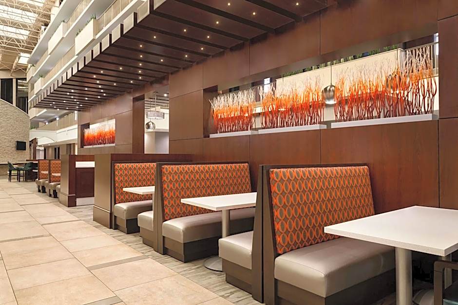 Embassy Suites By Hilton Hotel Atlanta-Airport