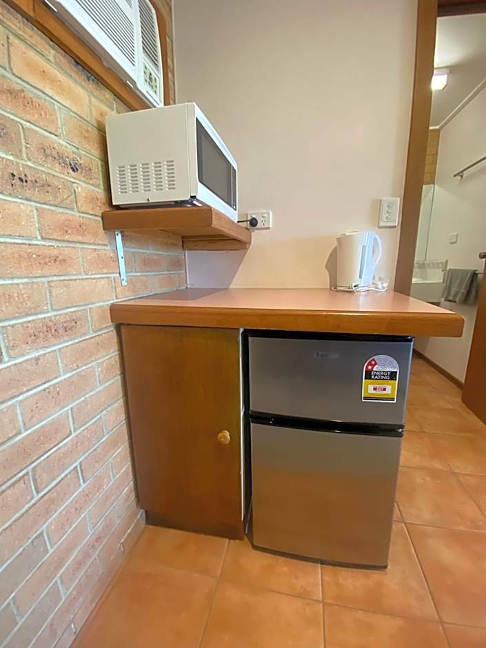 Quays Motel San Remo