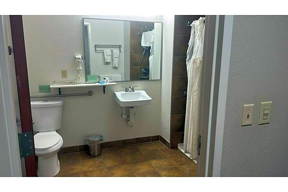 Pleasant Night Inn Carthage Near Fort Drum