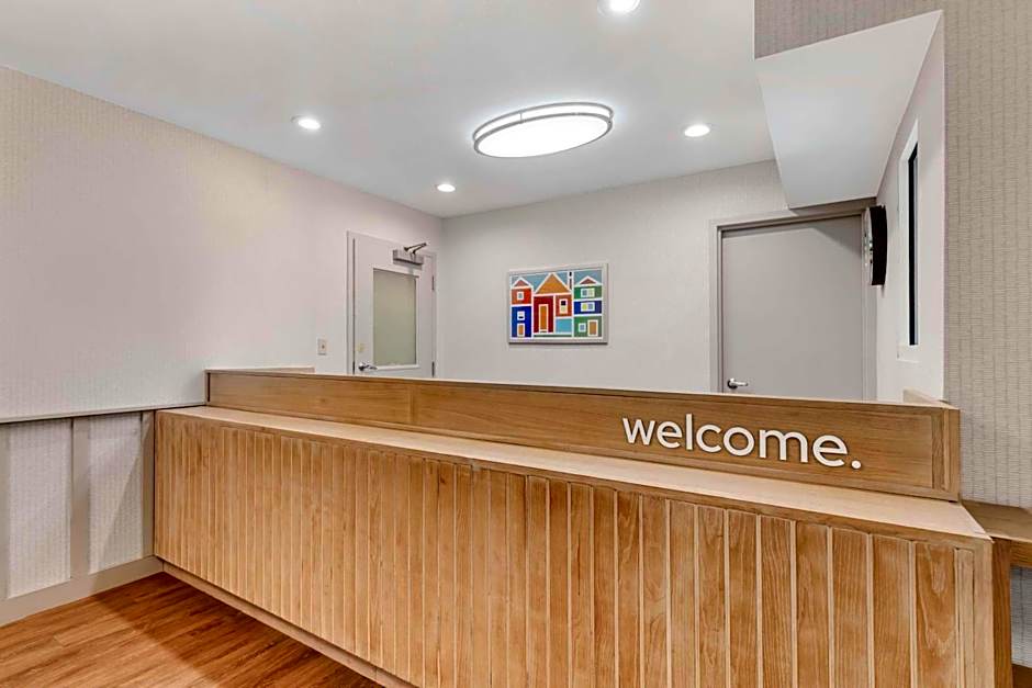 Sonesta Simply Suites Baltimore BWI Airport