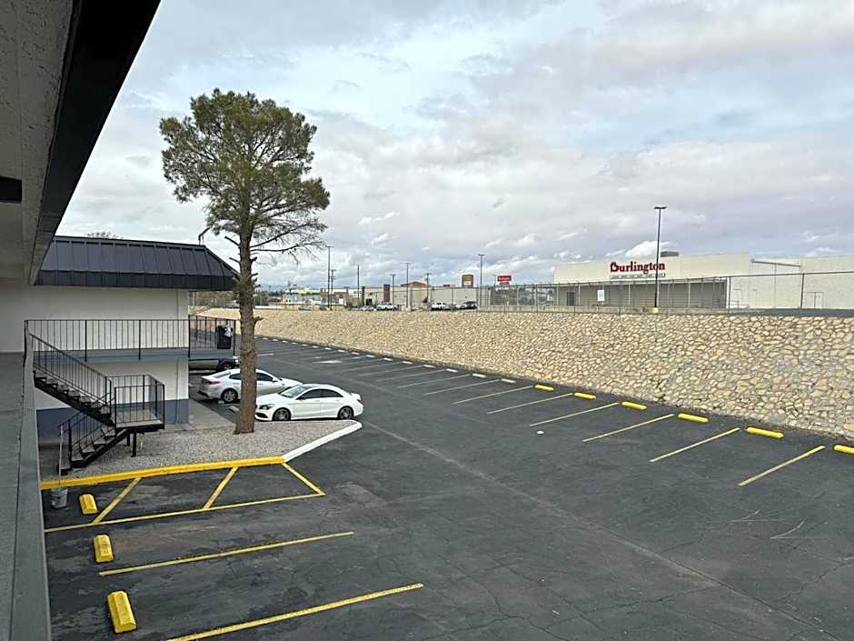 Days Inn by Wyndham El Paso Airport East