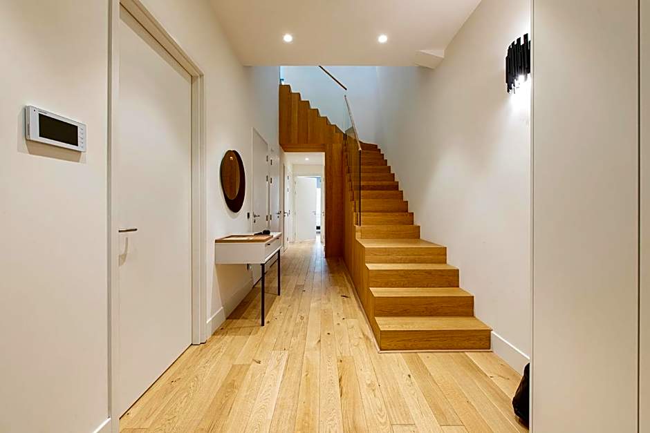 12A, Luxury & Unique, Cinema, Terrace, Stunning View, Central Location!