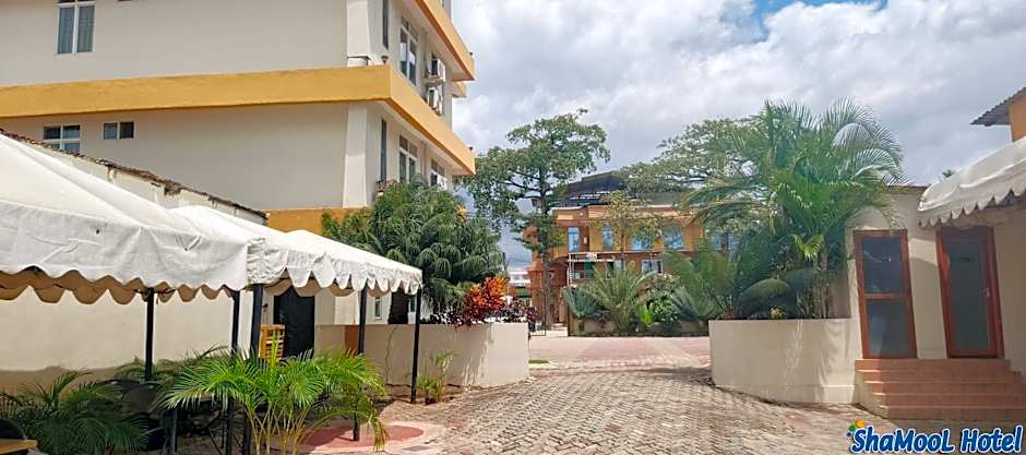 ShaMooL Hotel