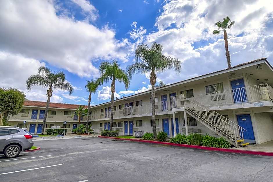 Motel 6 Chino, CA - Los Angeles Ontario