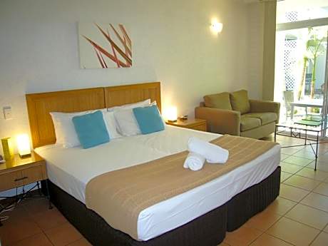 Double Studio Apartment with Tree View