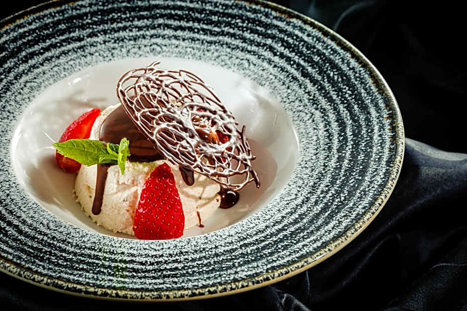 Marvie Hotel & Health