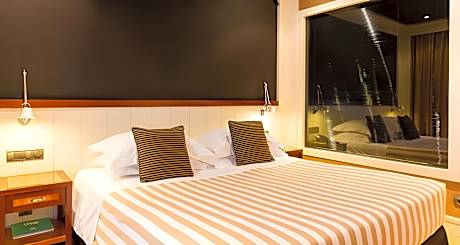 DOUBLE SINGLE USE STANDARD