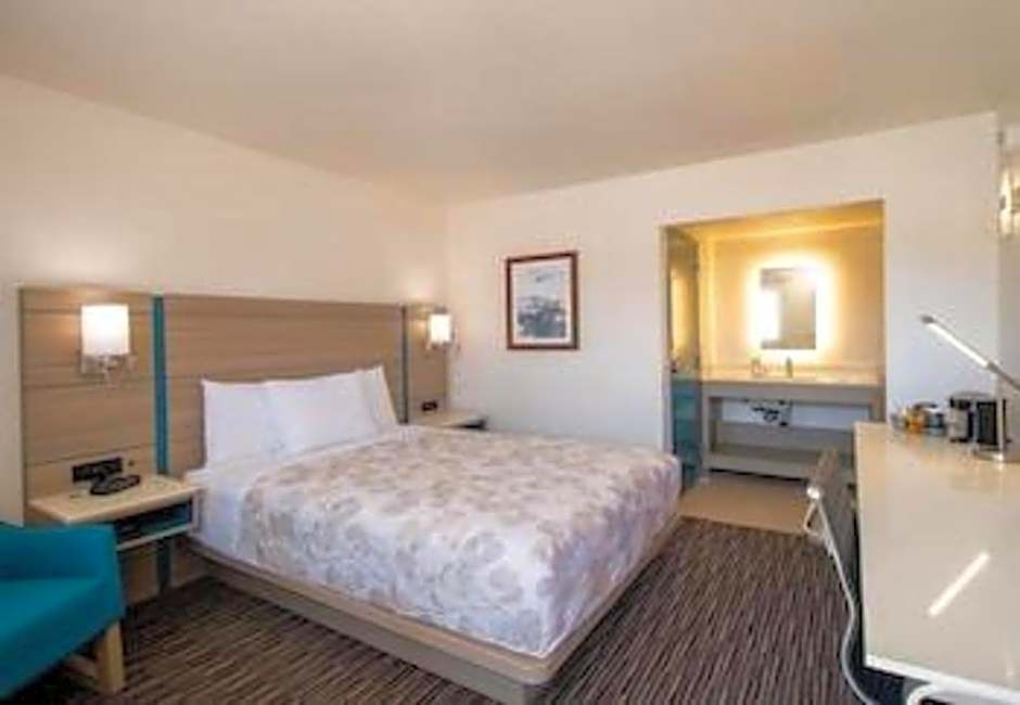 Lemon Heights Inn