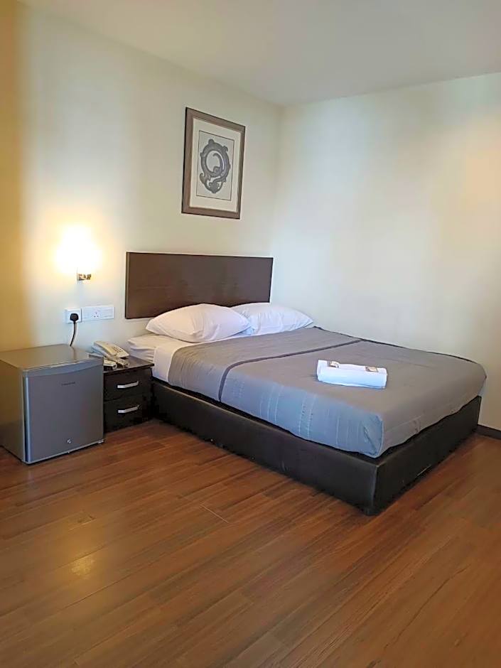 So Hotel