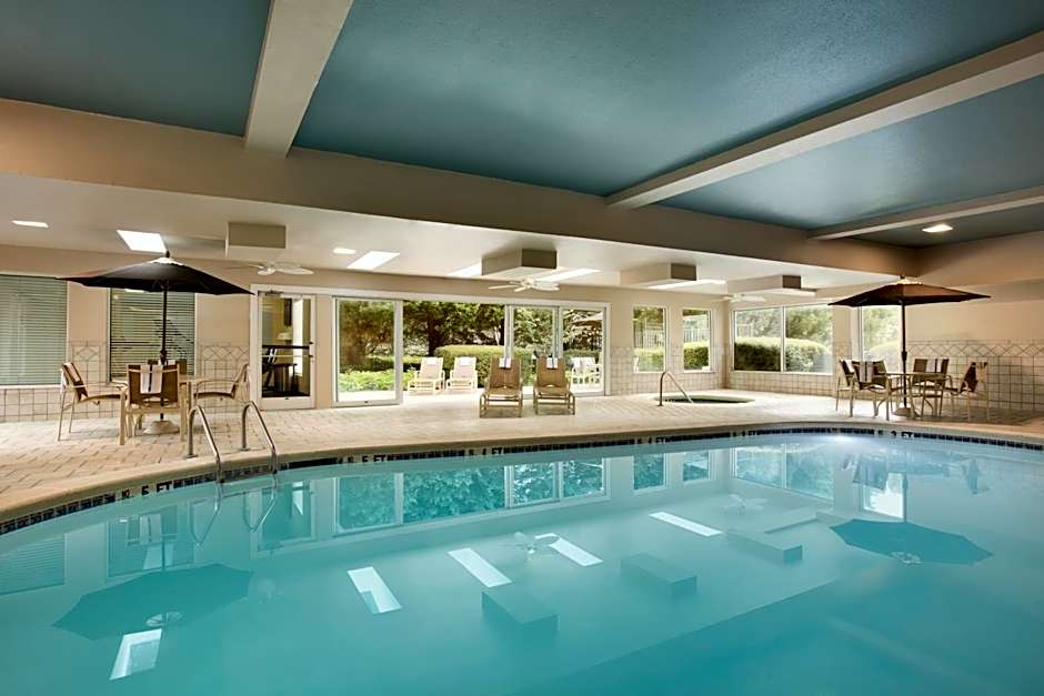 Country Inn & Suites by Radisson, Atlanta Airport North, GA