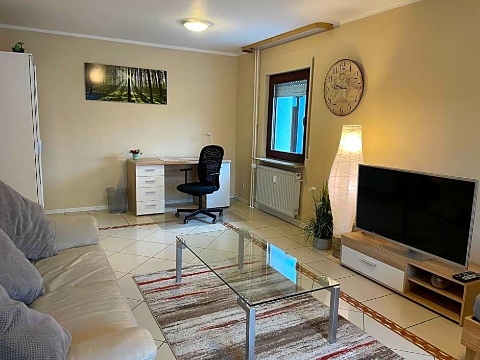 Parkplätze, Einzelbetten, 2 TVs, Balkon, Terrasse, fast Wi-Fi bis zu 1000 Mbit, Homeoffice