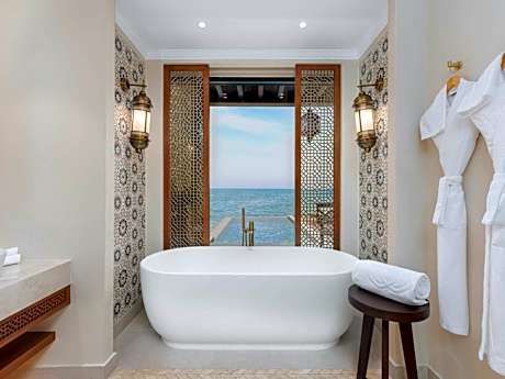 Family water villa with exclusive infinity swimming pool