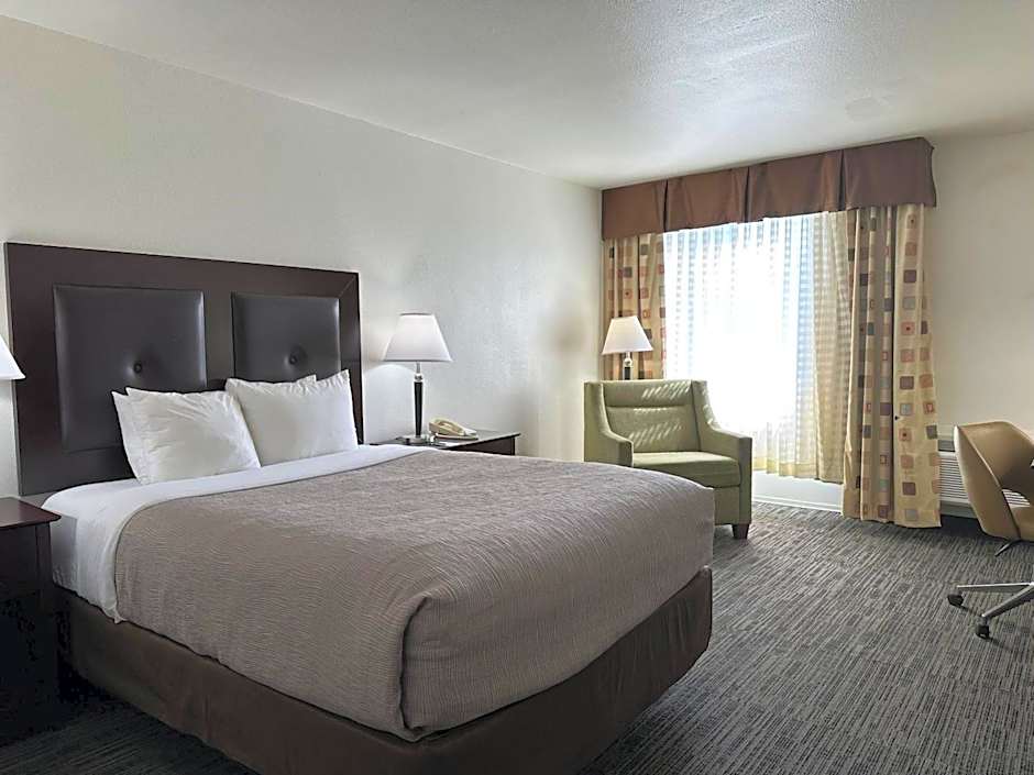 Quality Inn & Suites Everett