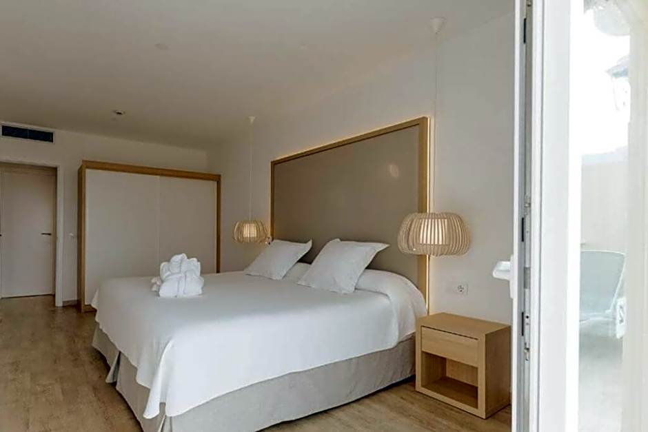 R2 Buganvilla Hotel & Spa