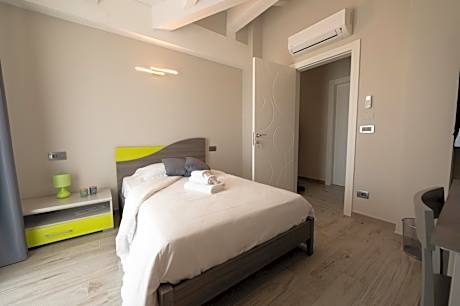 Deluxe Single Room with Balcony