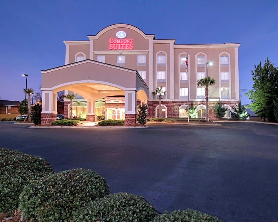 Comfort Suites Flowood - Jackson Airport (must meet transportation requirement)