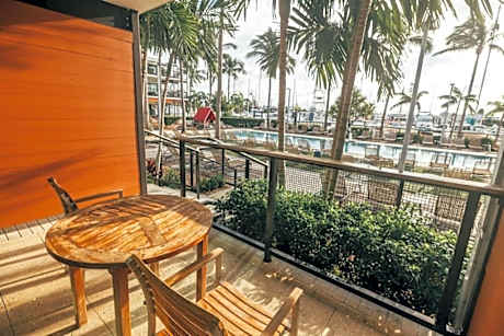 Queen Room with Pool View