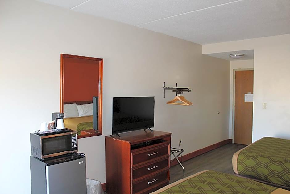 Econo Lodge Cadillac