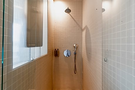 Suite with Riverfront View