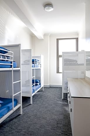 Bed in 6-Bed Female Dormitory Room with Shared Bathroom