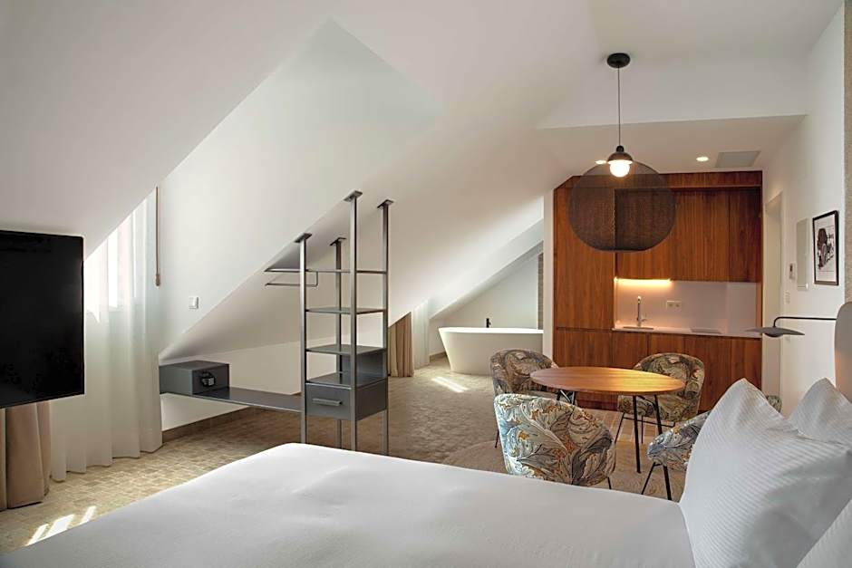 Atocha Hotel Madrid, Tapestry Collection by Hilton