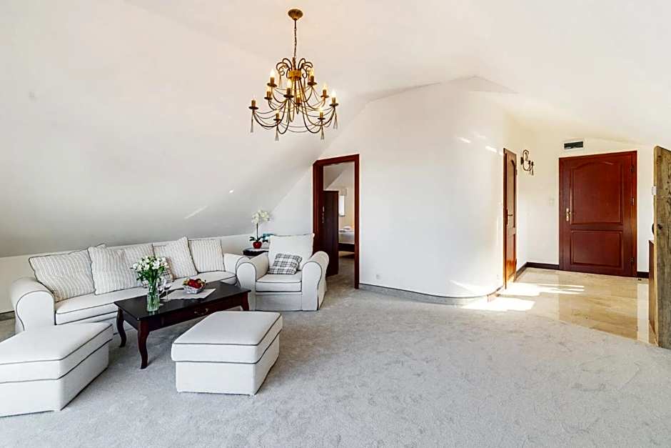 COLUMBUS Apartamenty Ustka - Limanowskiego 1