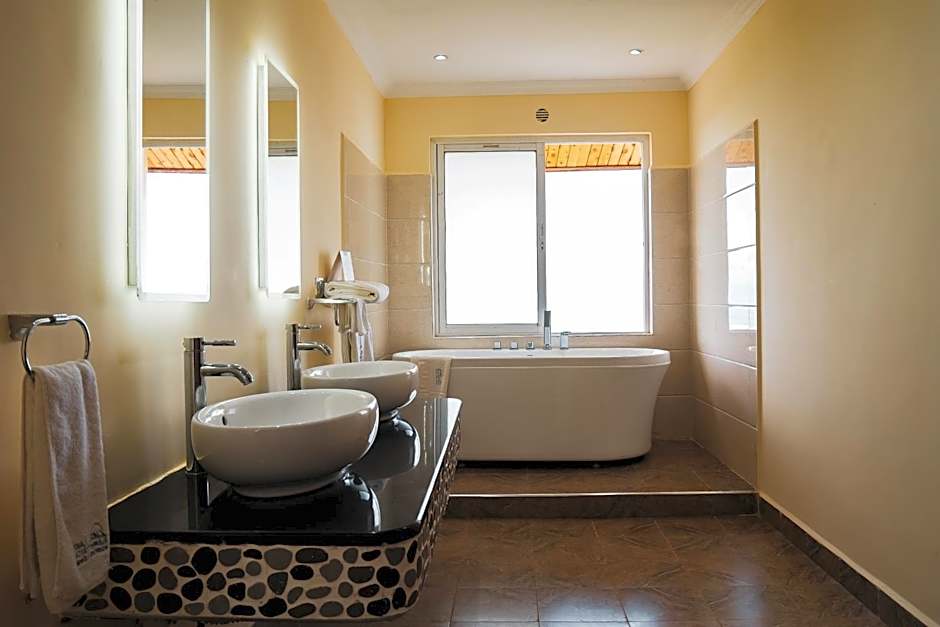 Lake Elementaita Mountain Lodge