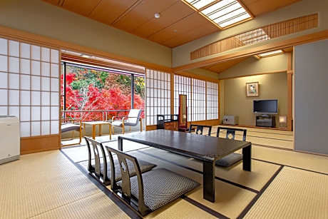 Superior Japanese-Style Room with Garden View