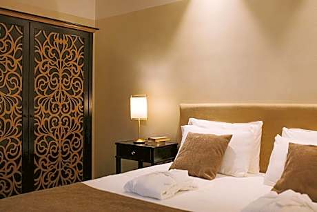 Superior Double Room Garden View with terrace