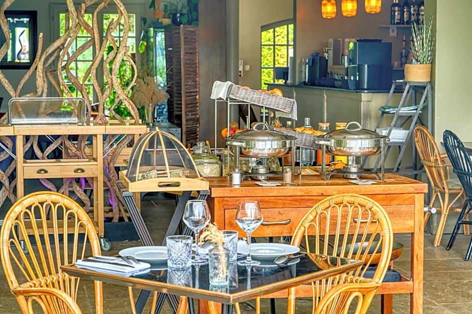 Domaine de Bellevue, The Originals Relais (Relais du Silence)