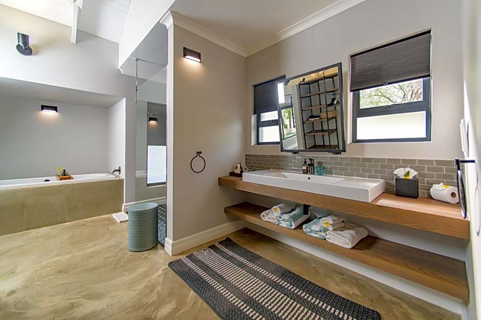 Valley Lodge - Babanango Game Reserve