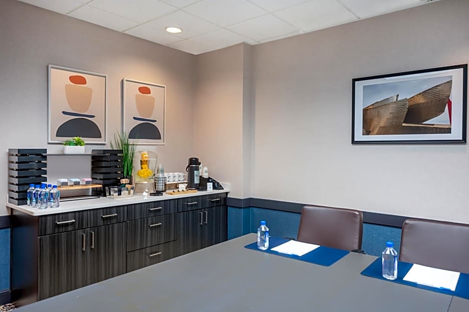 Wyndham Indianapolis Airport