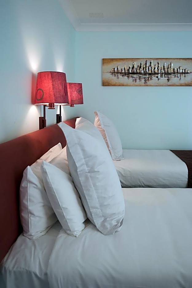 SureStay Hotel by Best Western The Clarence on Melville