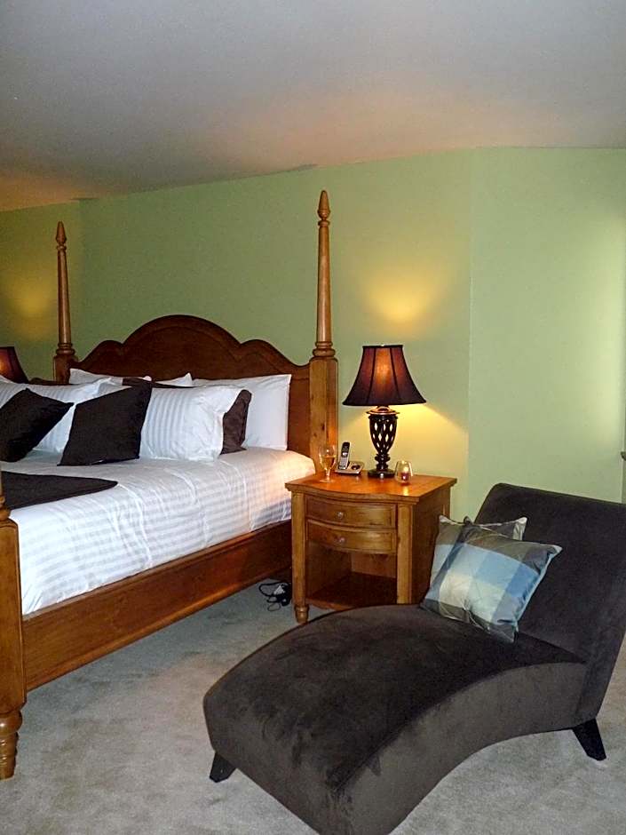 Photo 1 sur 5 de 1 King Bed Suite, No Pets